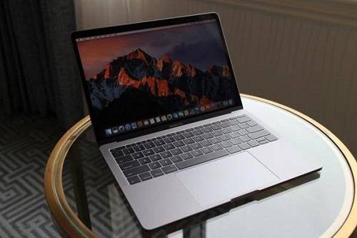 13寸无bar版macbook Pro电池膨胀 苹果推出全球免费更换服务 电脑资讯 迅维网校 电脑维修视频教程 手机维修视频教程 手机维修 网校 计算机维修网校